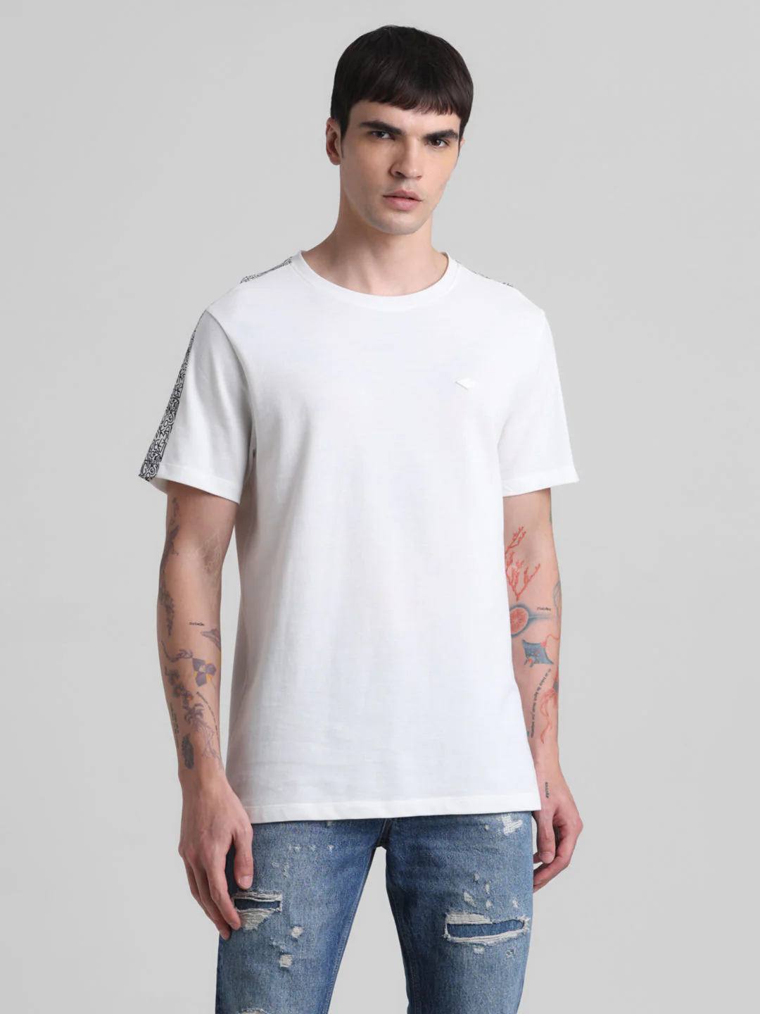 Black Contrast Tape T-shirt - Image 2