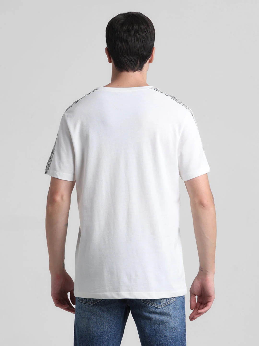 Black Contrast Tape T-shirt - Image 9