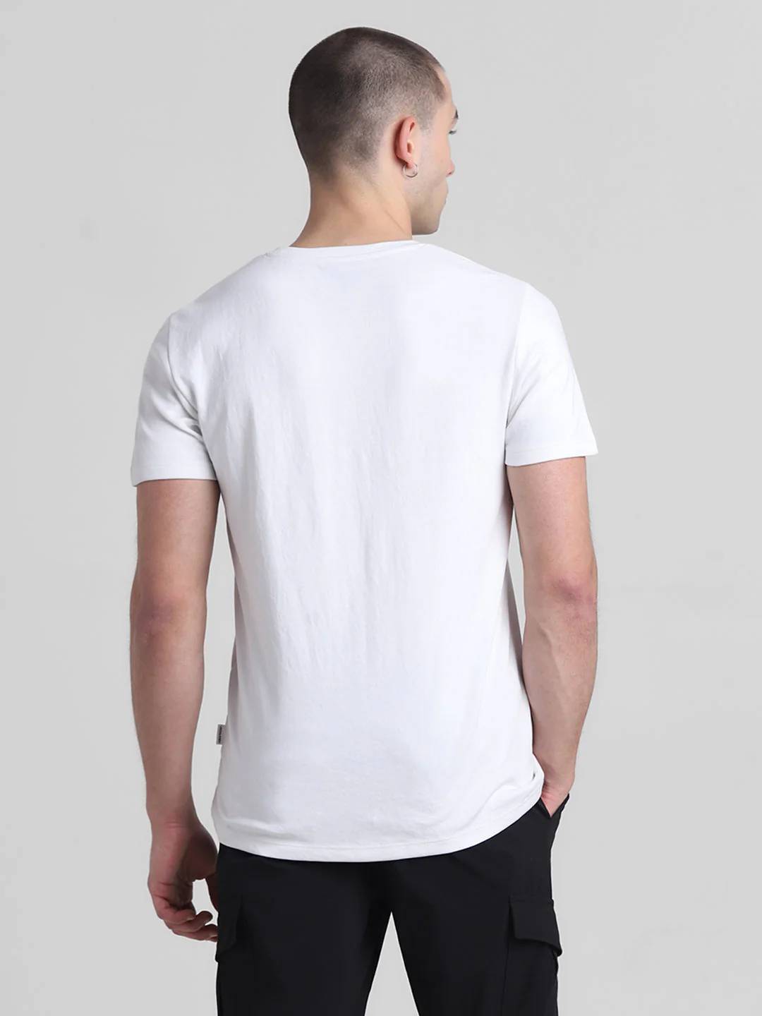 White Patch Pocket T-shirt - Image 4