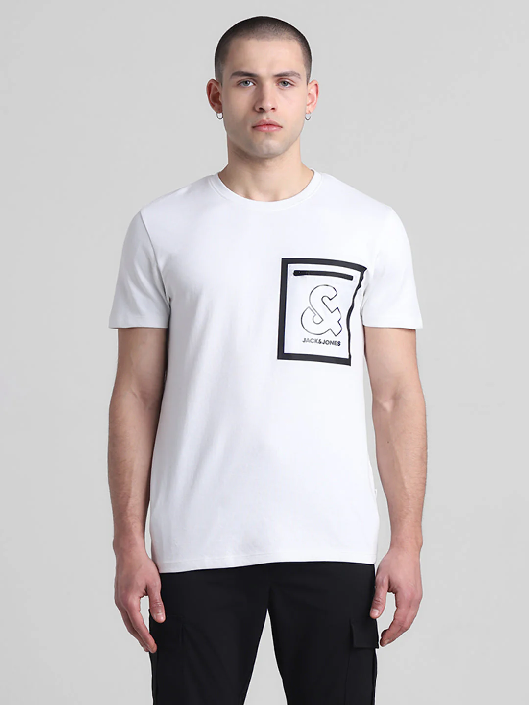 White Patch Pocket T-shirt - Image 8