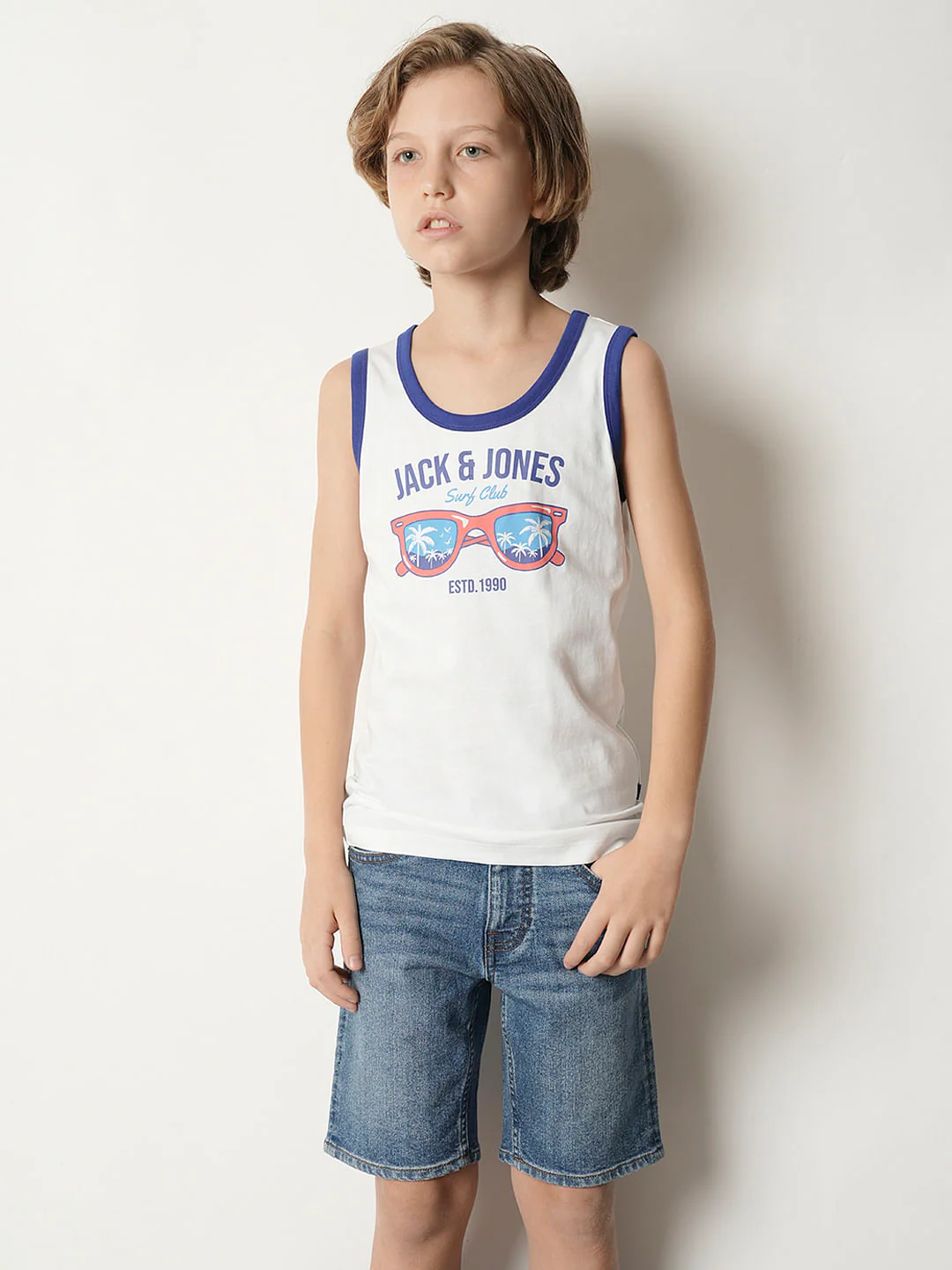 Boys White Printed Sleeveless T-shirt - Image 2