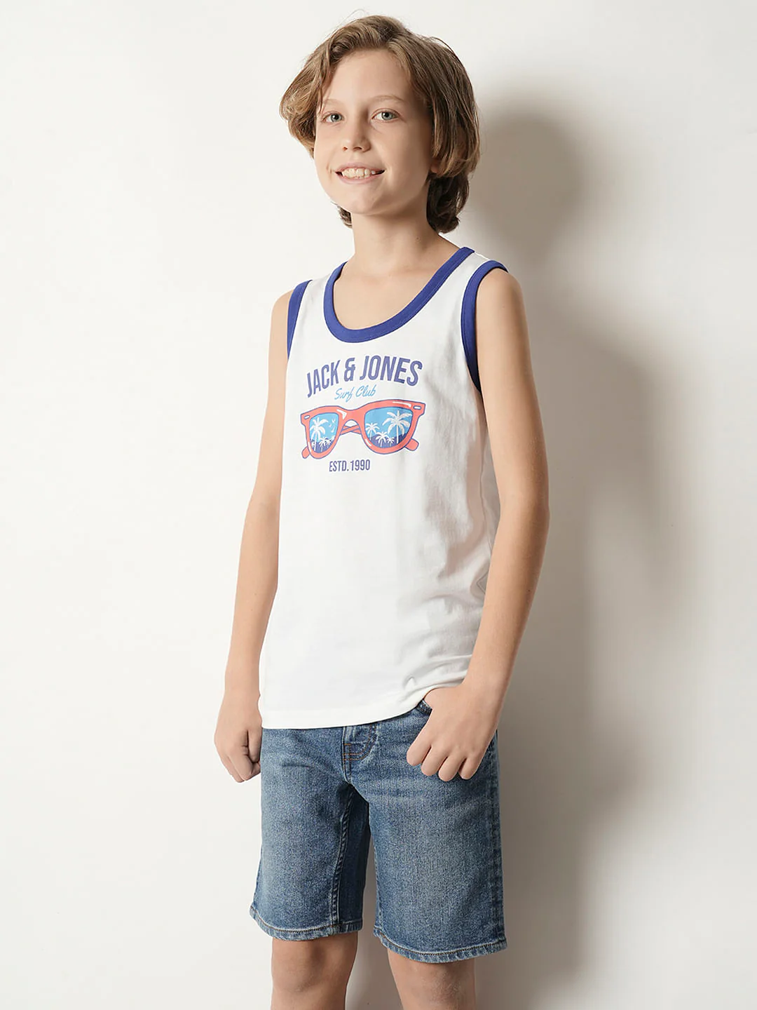 Boys White Printed Sleeveless T-shirt - Image 3