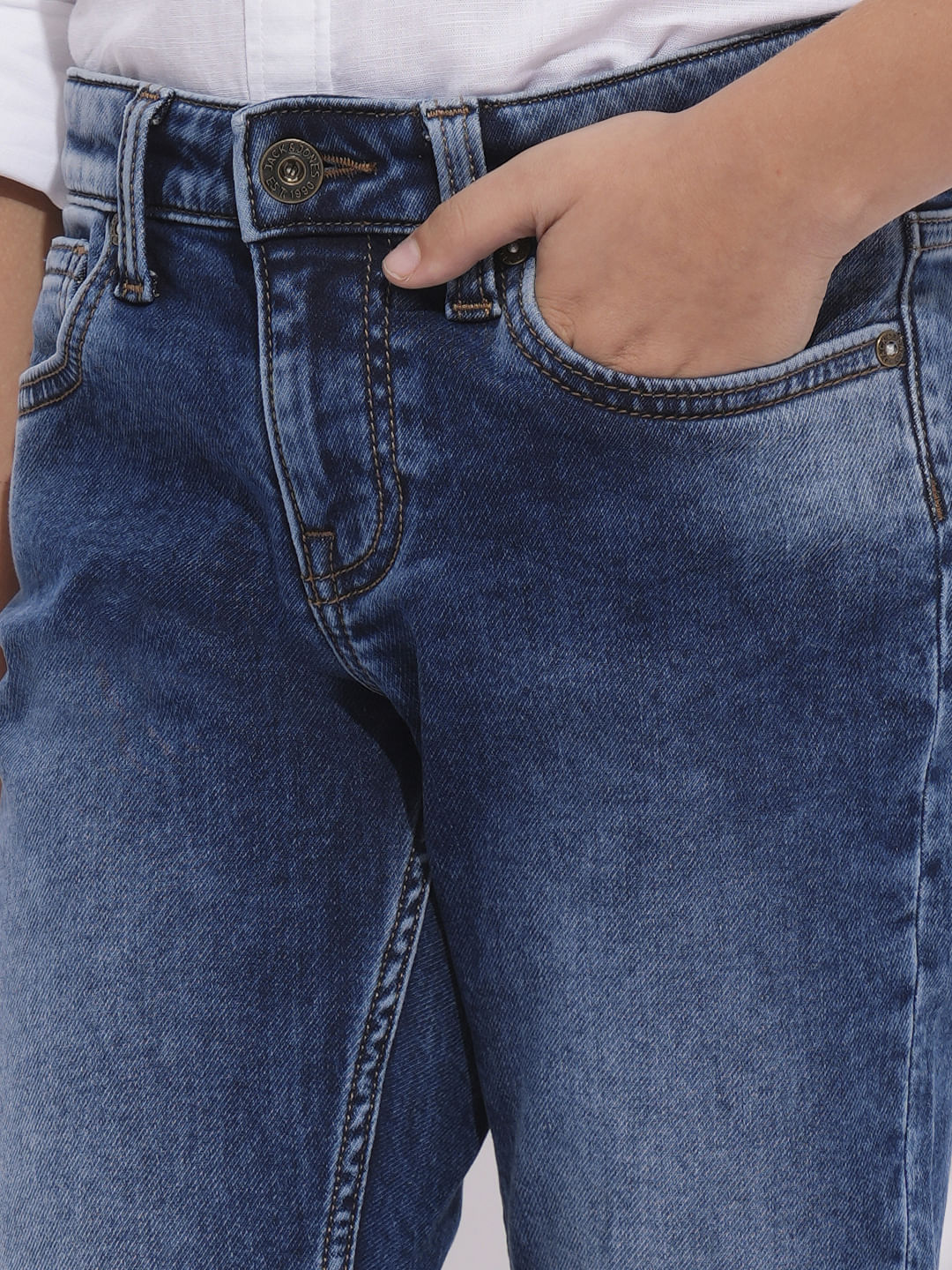 Blue Mid Rise Washed Regular Fit Jeans - Image 6
