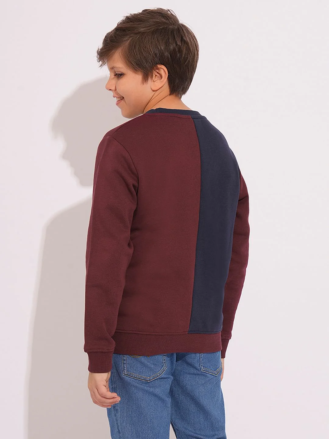 Boys Maroon Colourblocked Sweatshirt - Image 4