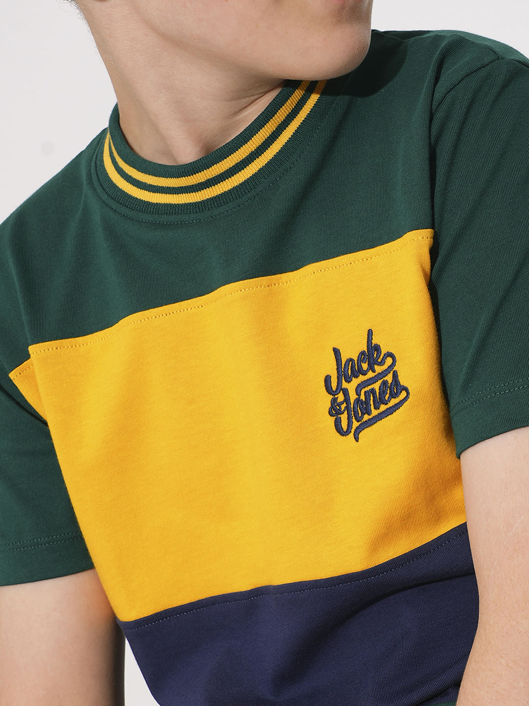 Boys Green Colourblocked Cotton T-Shirt - Image 6