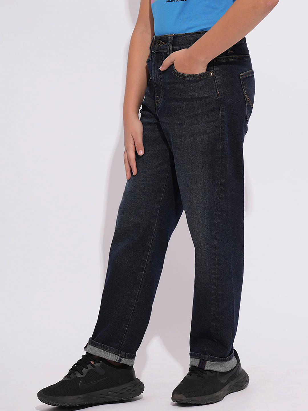 Vintage Blue Mid Rise Washed Loose Fit Jeans - Image 3