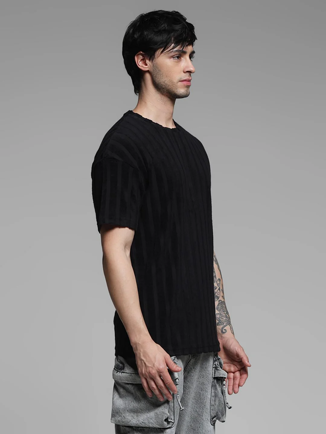 Black Striped Crew Neck T-shirt - Image 3