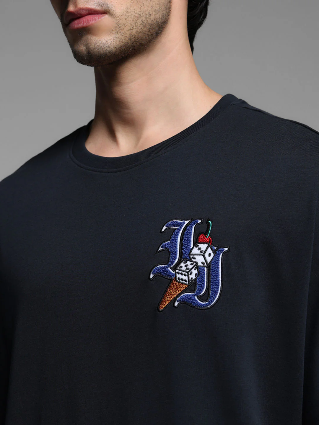 Black Drop Shoulder T-shirt - Image 5