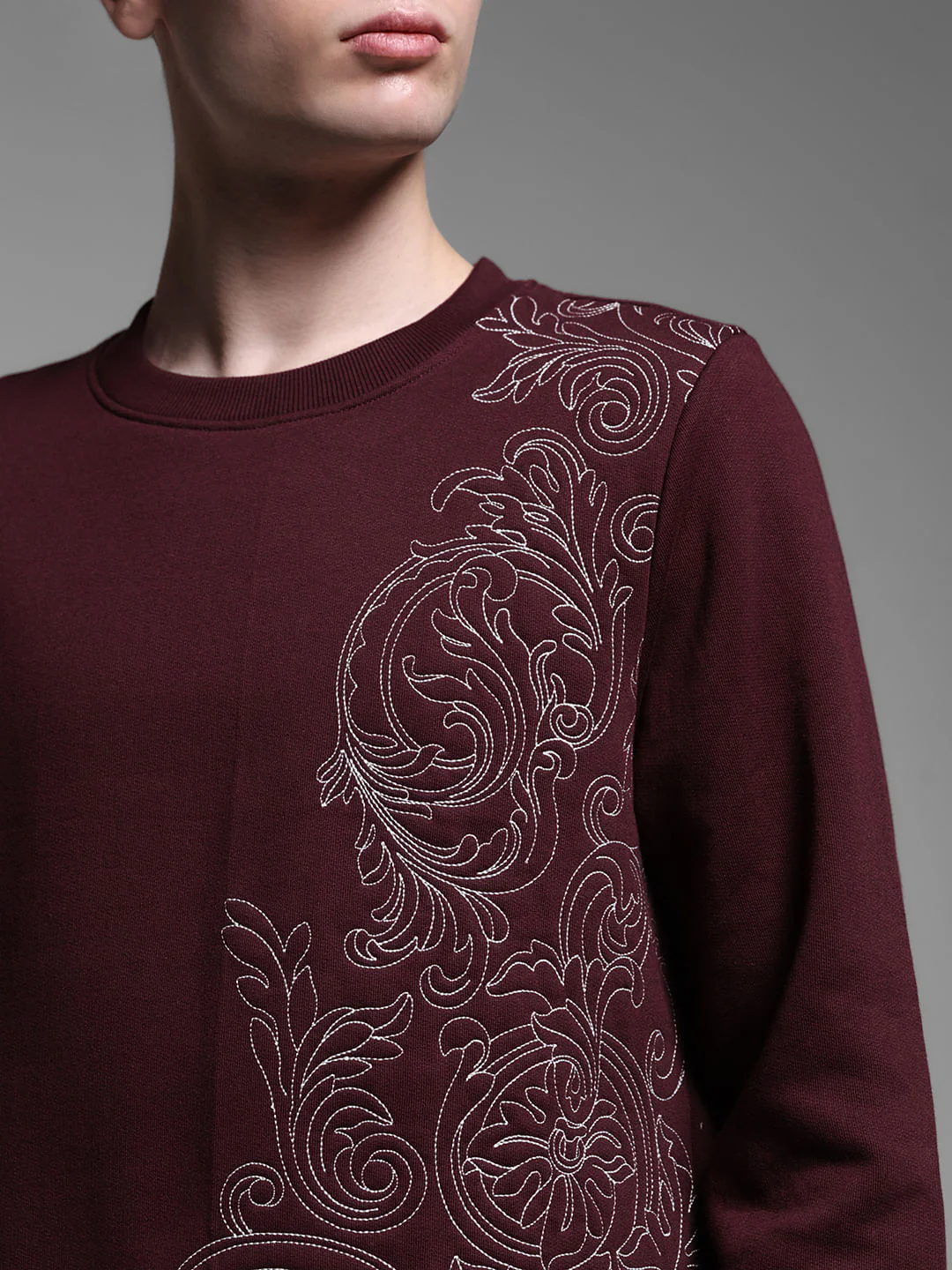 Maroon Embroidered Sweatshirt - Image 5