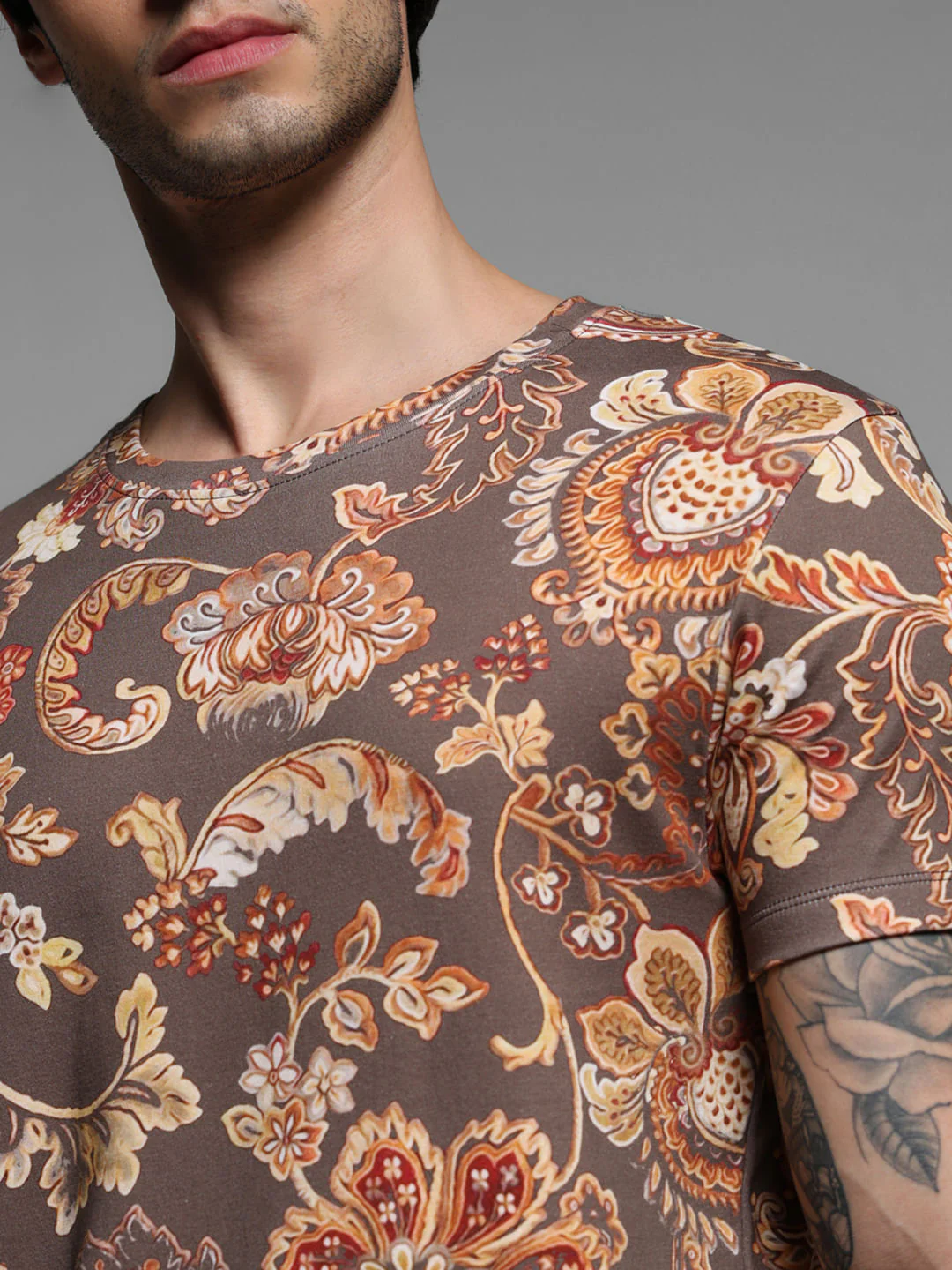 Brown Printed Crew Neck T-shirt - Image 5