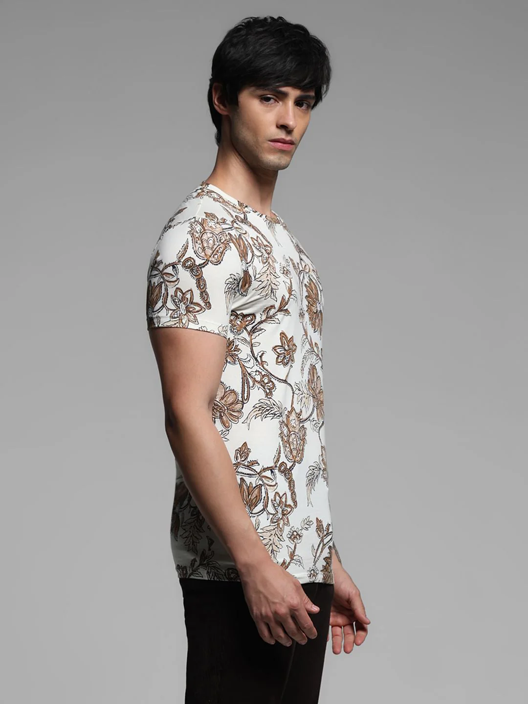White Printed Crew Neck T-shirt - Image 3