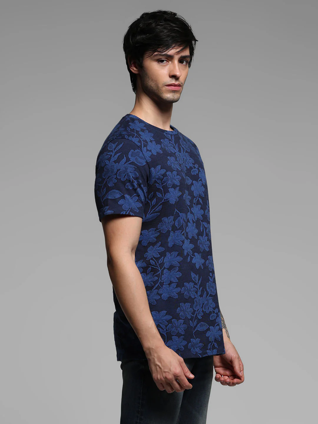 Dark Blue Floral Crew Neck T-shirt - Image 3