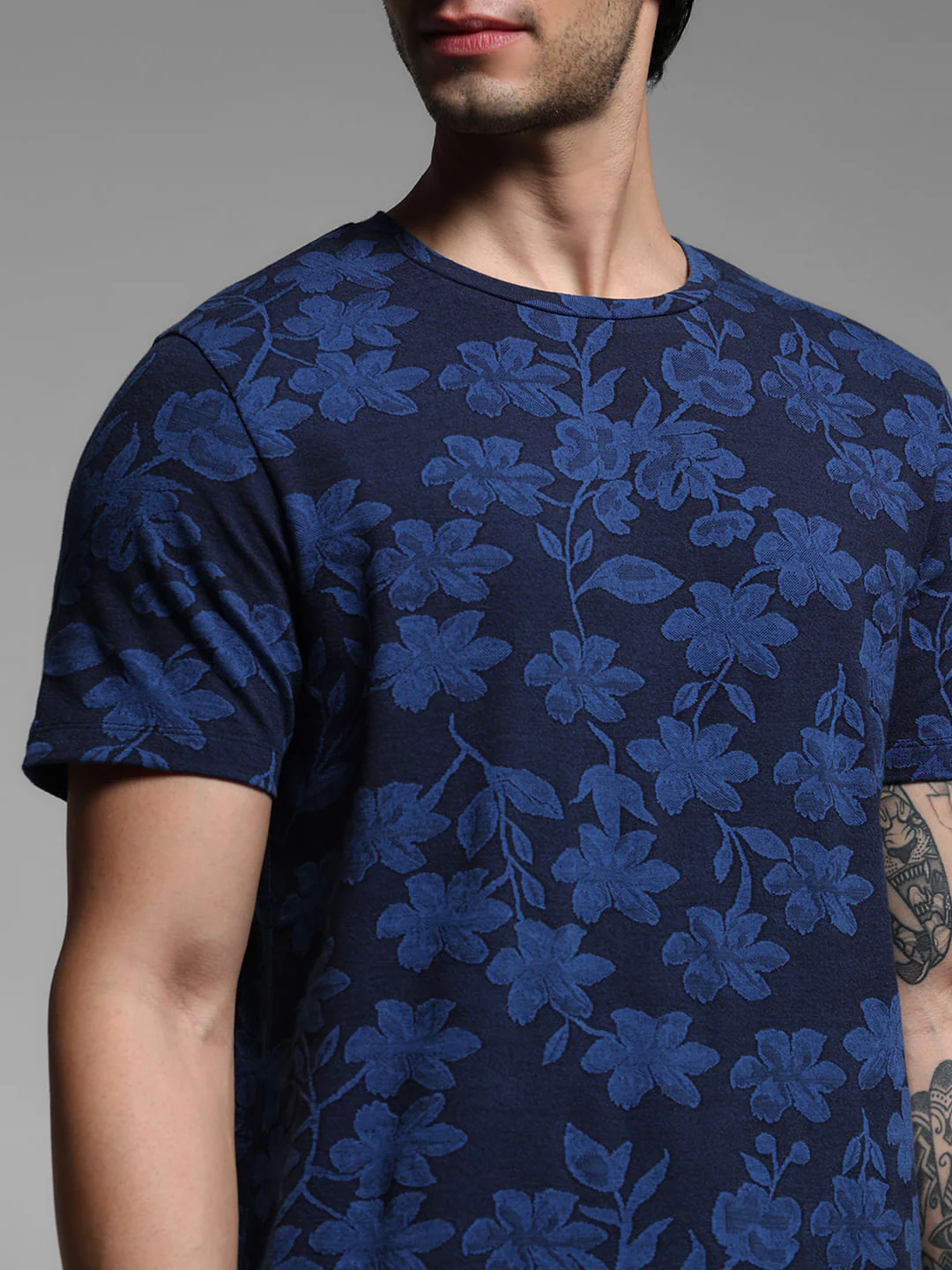 Dark Blue Floral Crew Neck T-shirt - Image 5