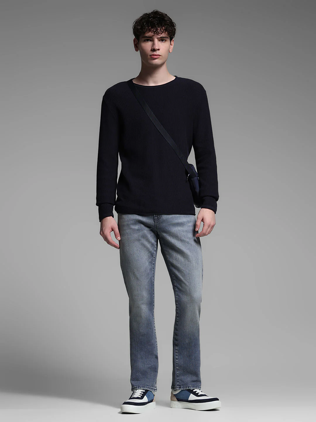 Blue Mid Rise Clark Regular Fit Jeans - Image 7