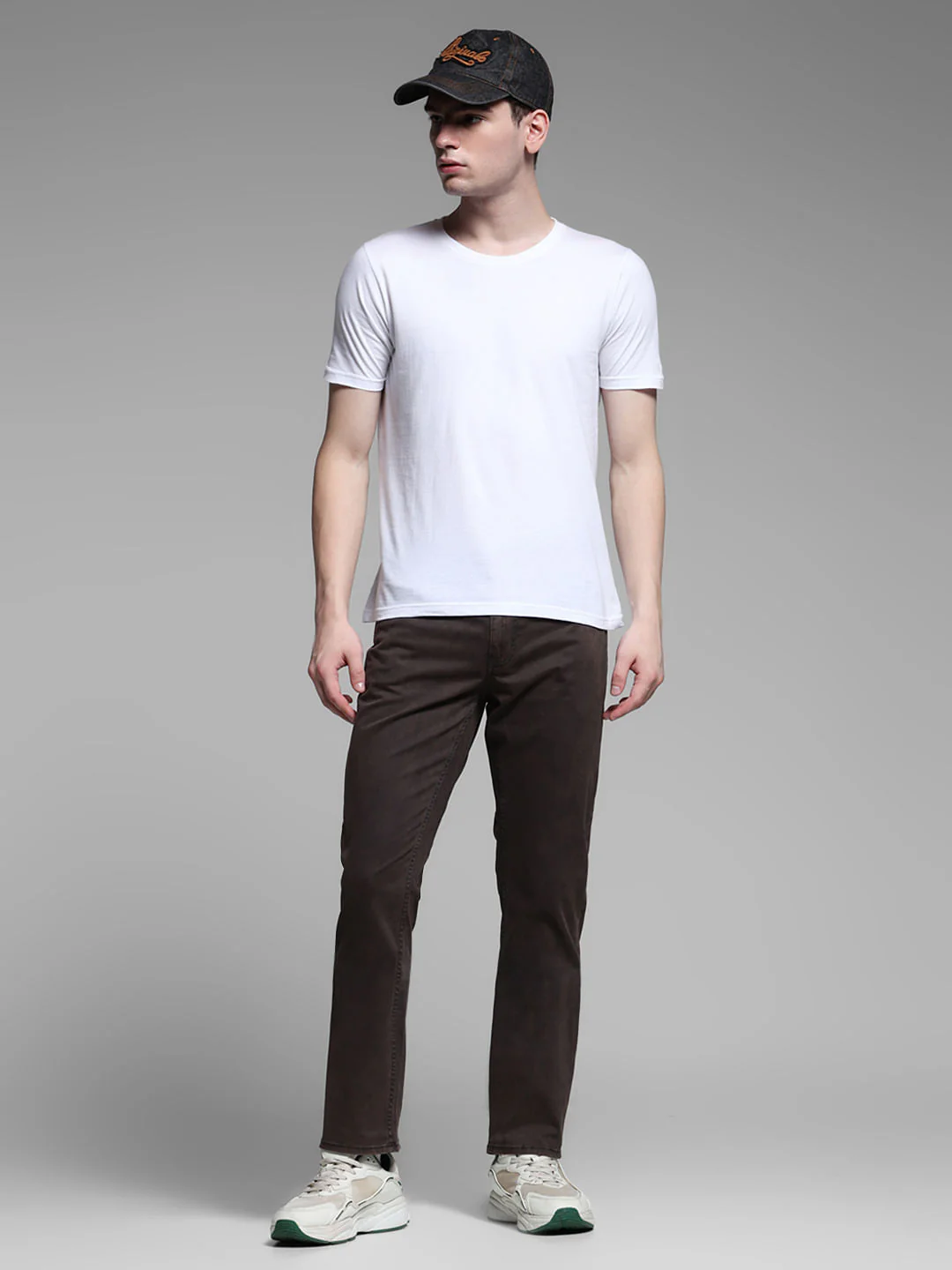 BROWN LOW RISE CLARK REGULAR FIT JEANS - Image 6