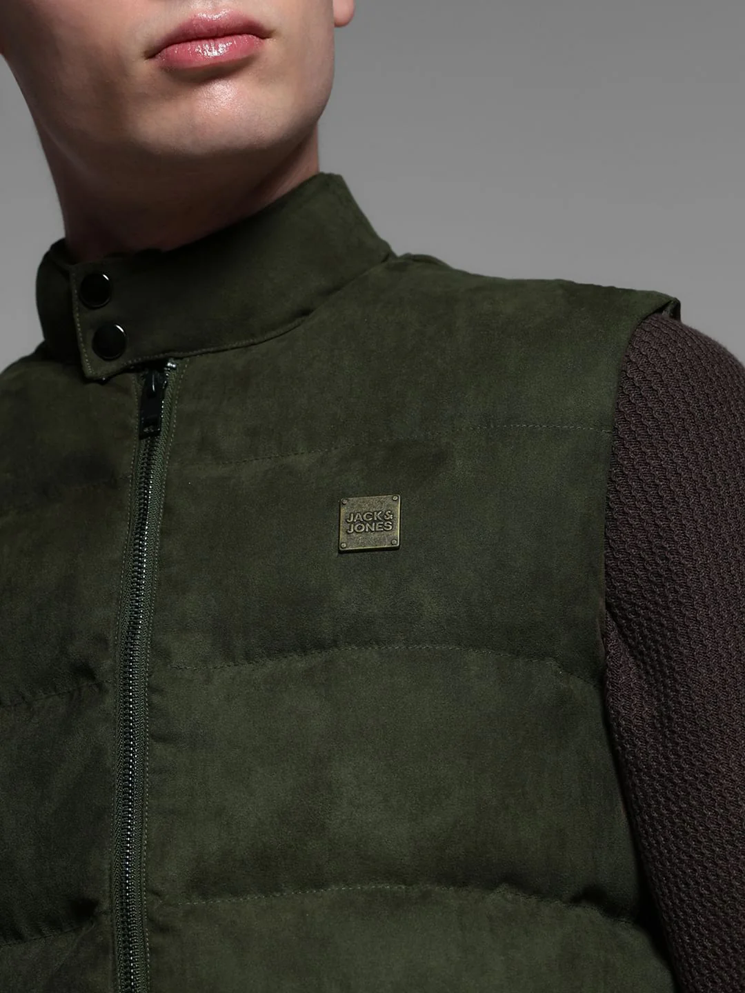 GREEN ZIPPER VEST - Image 5