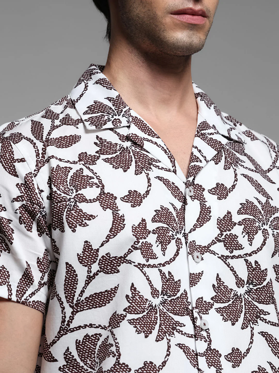 White Printed Short Sleeves Shirt - Image 5