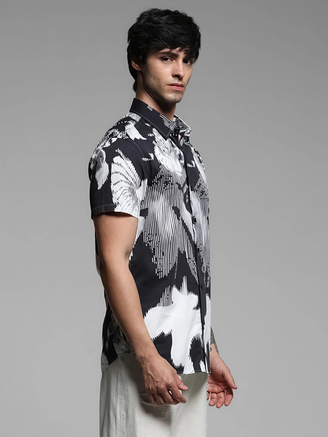 Black Printed Short Sleeves Shirt - Image 3