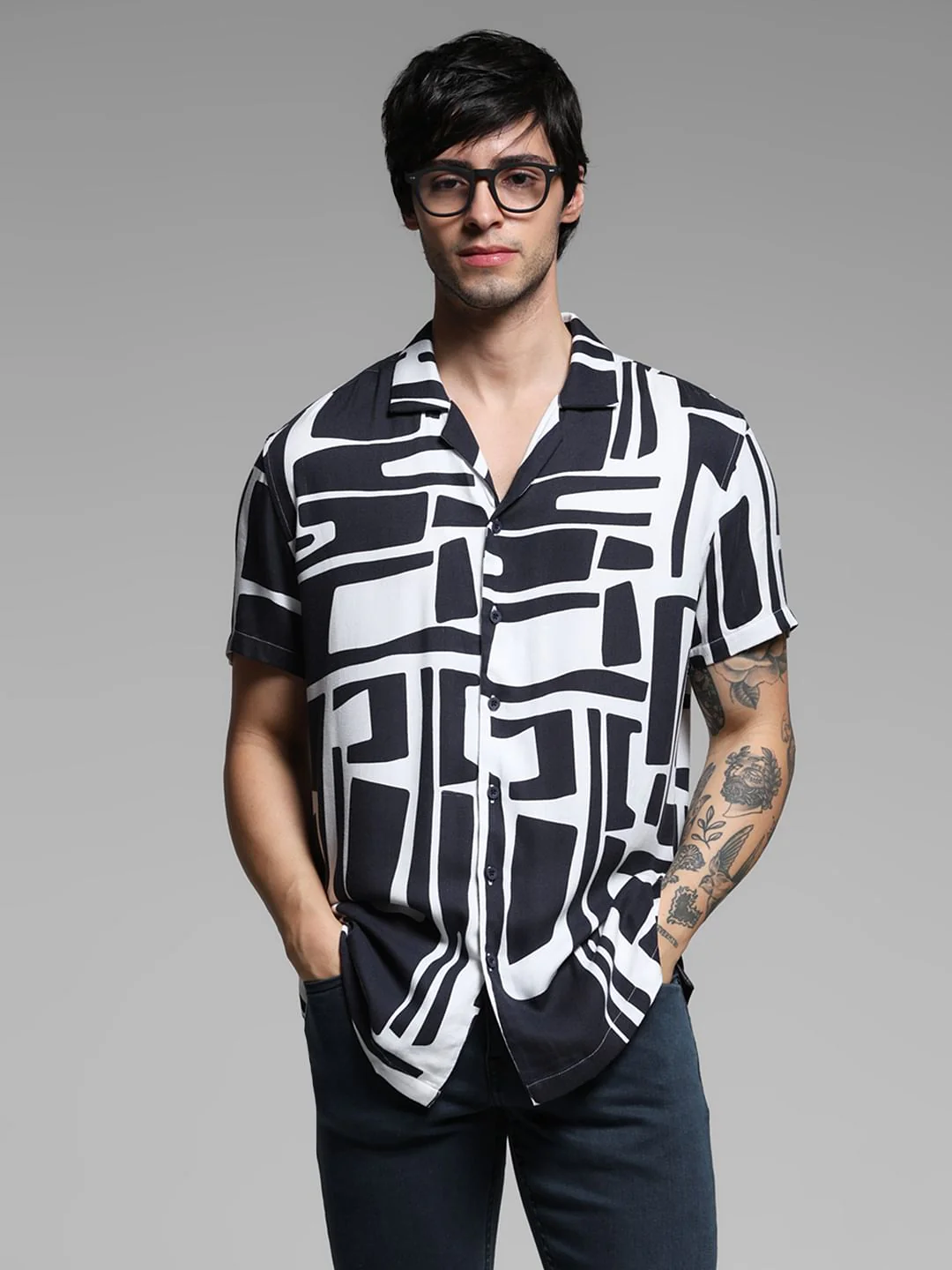 Blue Abstract Print Short Sleeves Shirt - Image 2