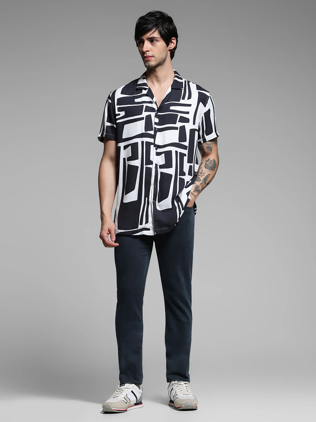 Blue Abstract Print Short Sleeves Shirt - Image 6