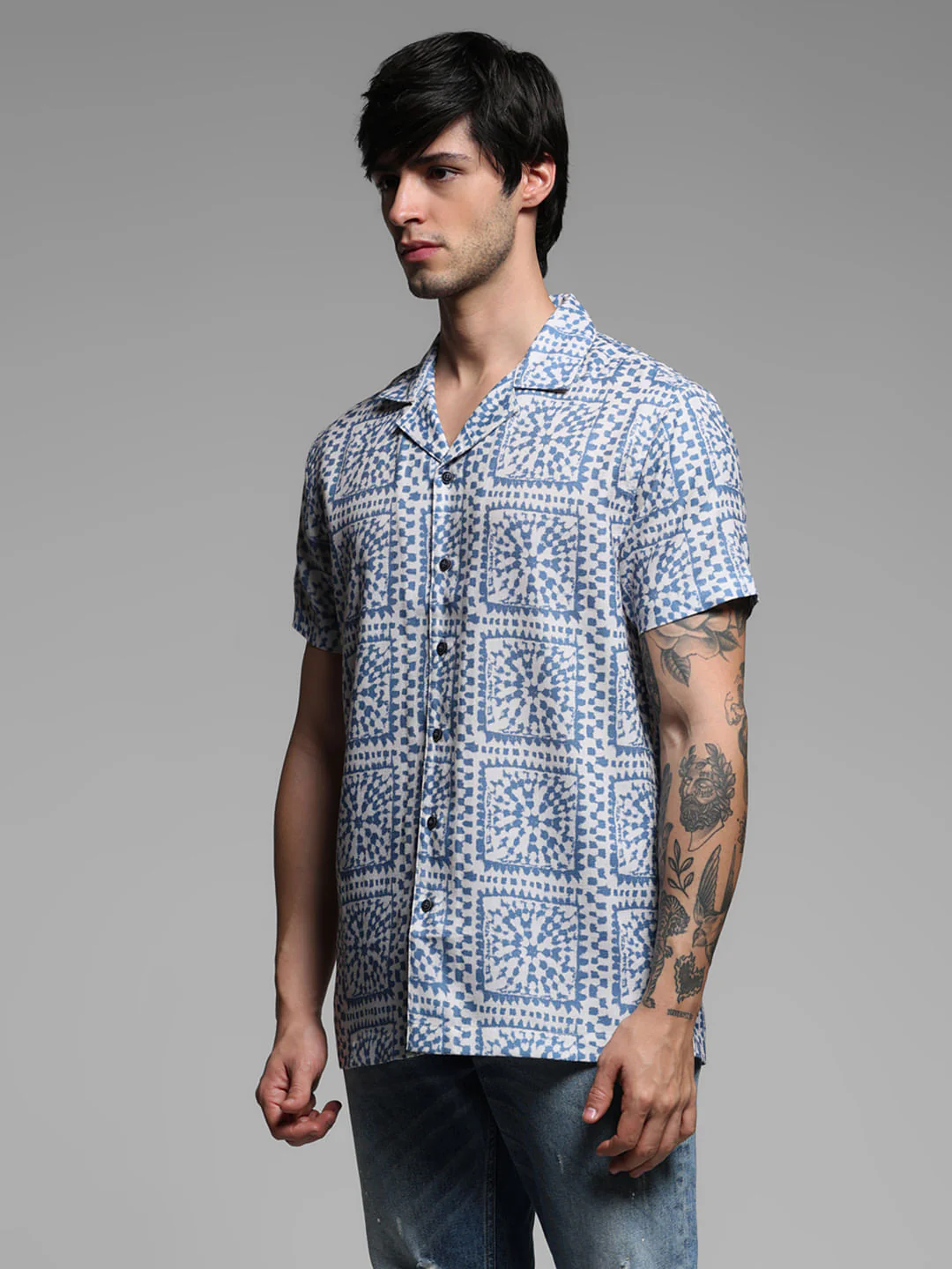 Blue Crochet Printed Short Sleeves Shirt - Image 3