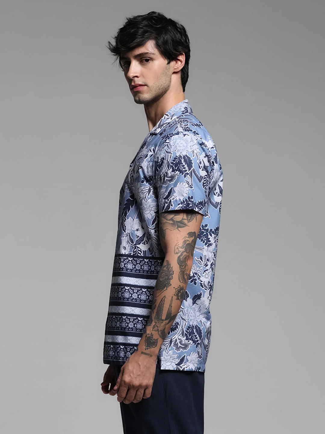 Blue Floral Short Sleeves Shirt - Image 3