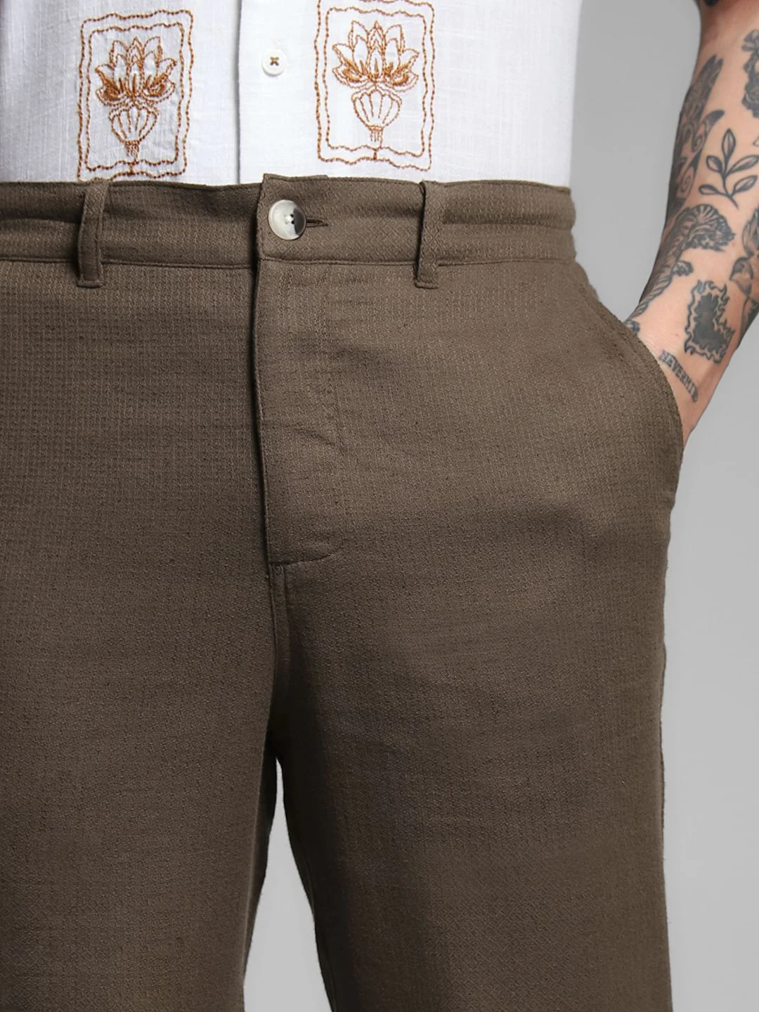 Brown Mid Rise Linen Blend Pants - Image 4