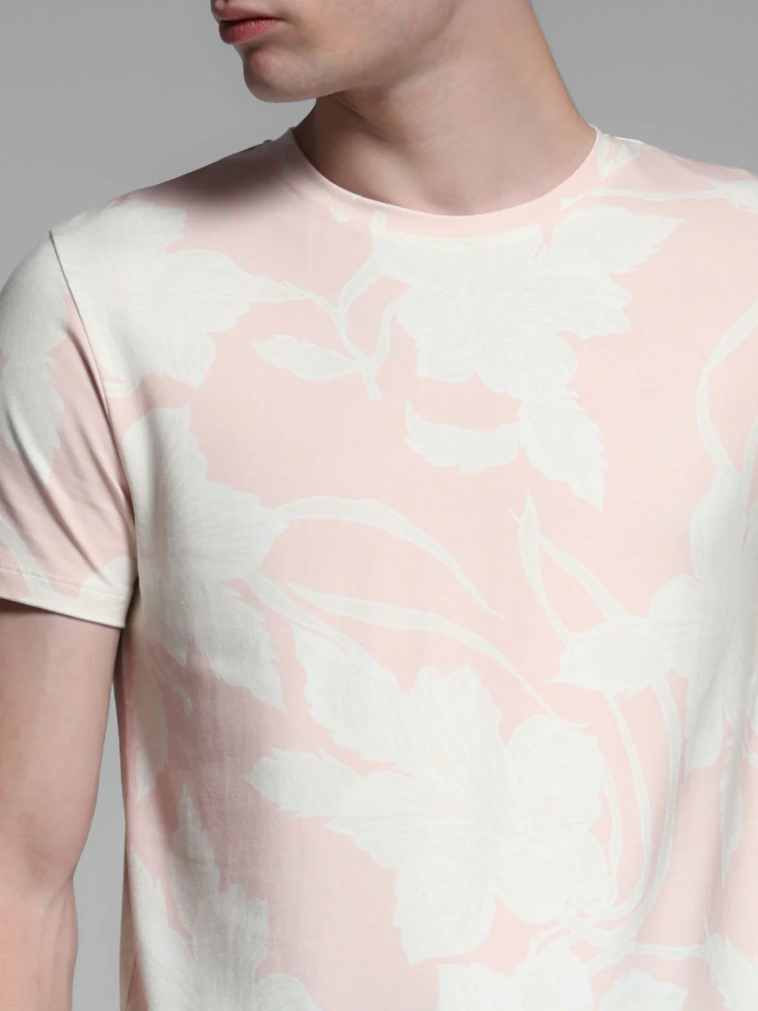 Light Pink Printed Crew Neck T-shirt - Image 5