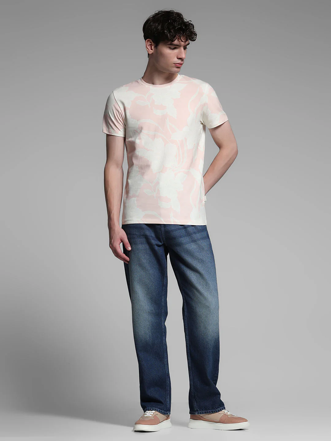 Light Pink Printed Crew Neck T-shirt - Image 6