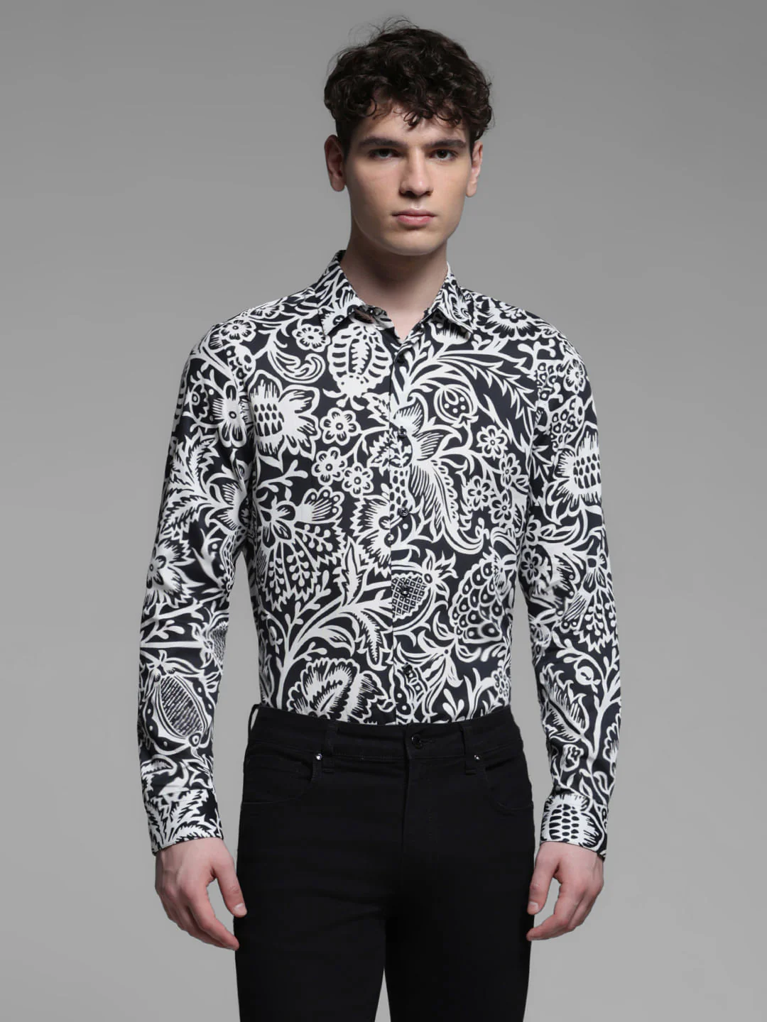 BLACK PRINTED FULL SLEEVES SHIRT - Image 2