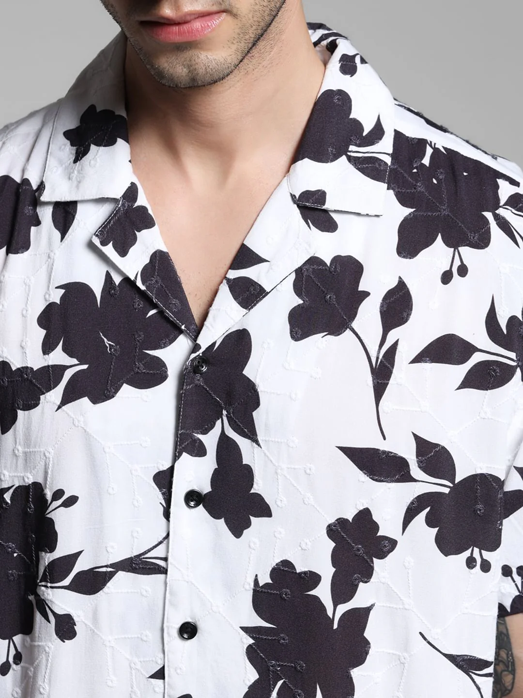 White Floral Print Short Sleeves Shirt - Image 5