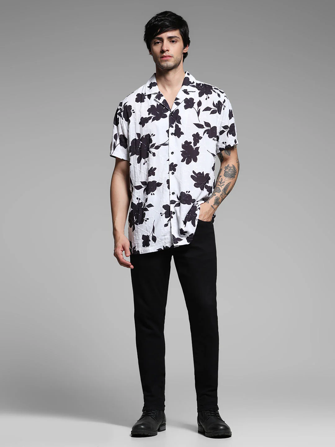 White Floral Print Short Sleeves Shirt - Image 6