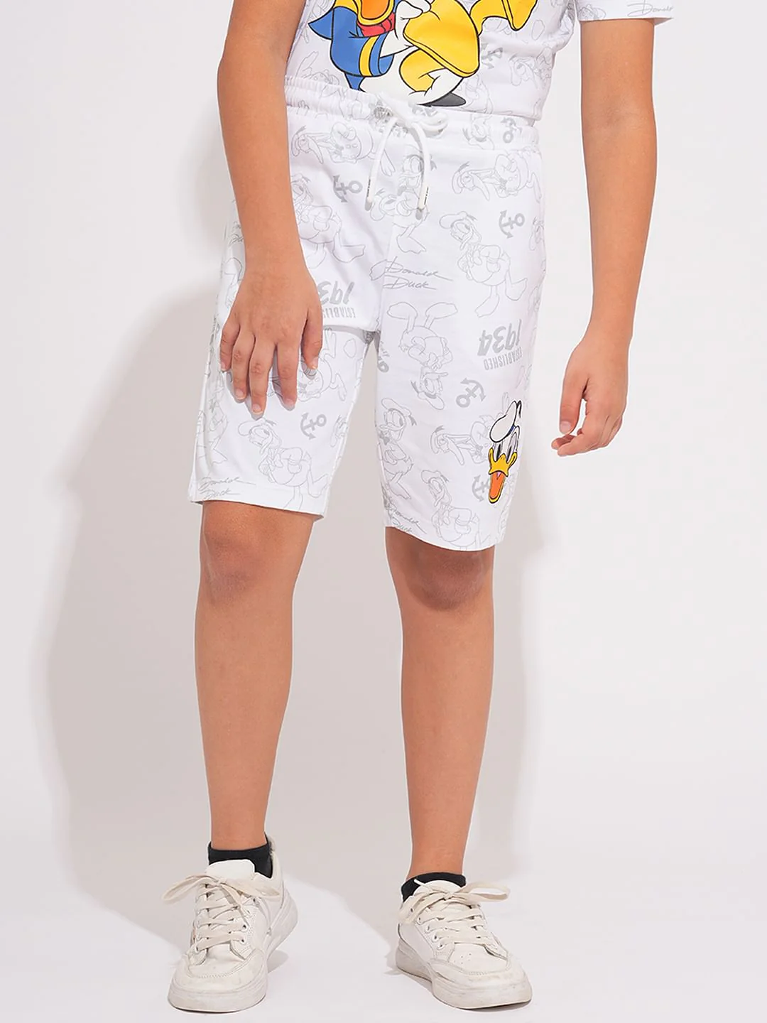 Boys White Donald Duck Co-ord Set Shorts - Image 2
