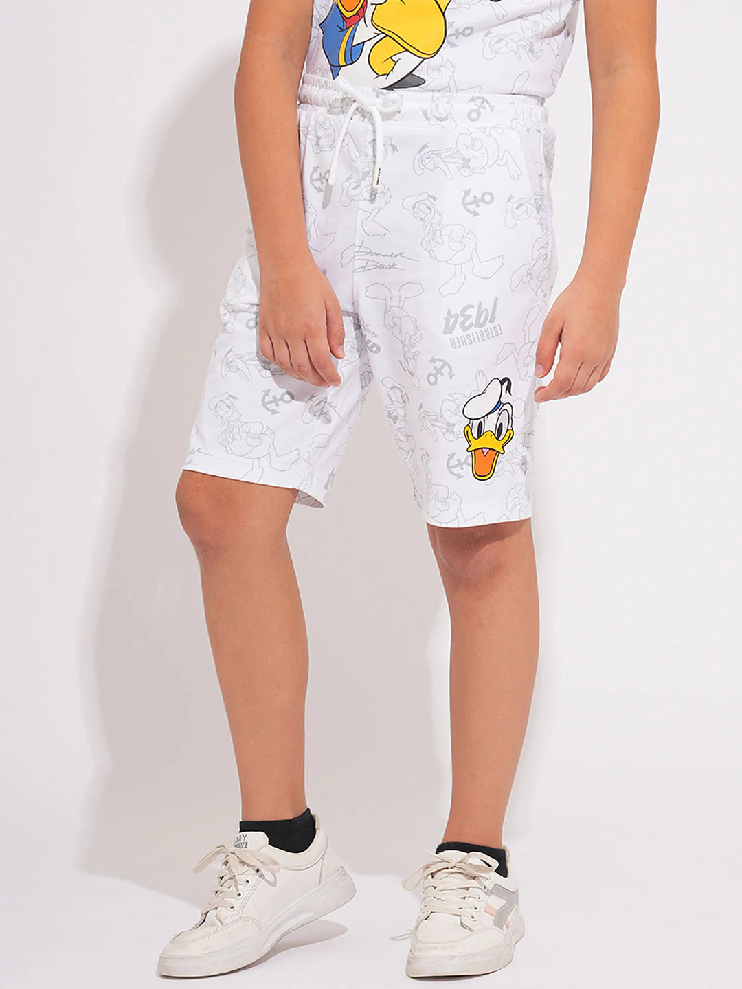 Boys White Donald Duck Co-ord Set Shorts - Image 3