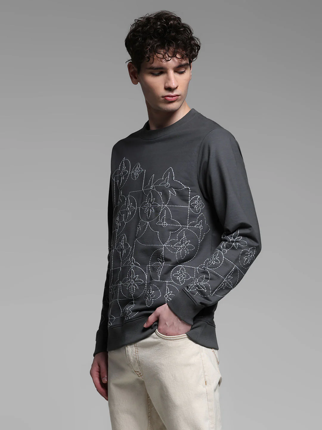 GREY CREW NECK PULLOVER - Image 3