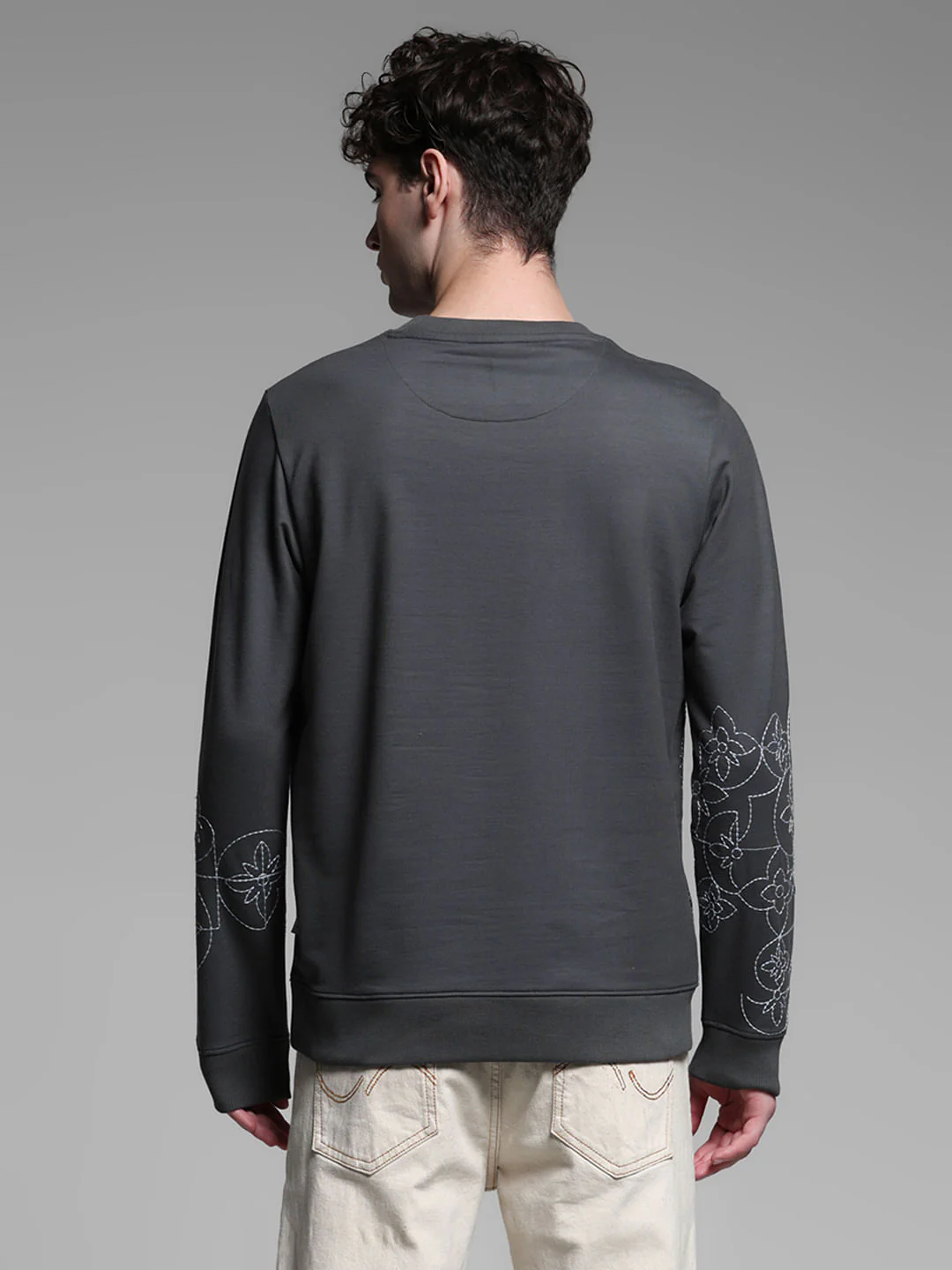 GREY CREW NECK PULLOVER - Image 4