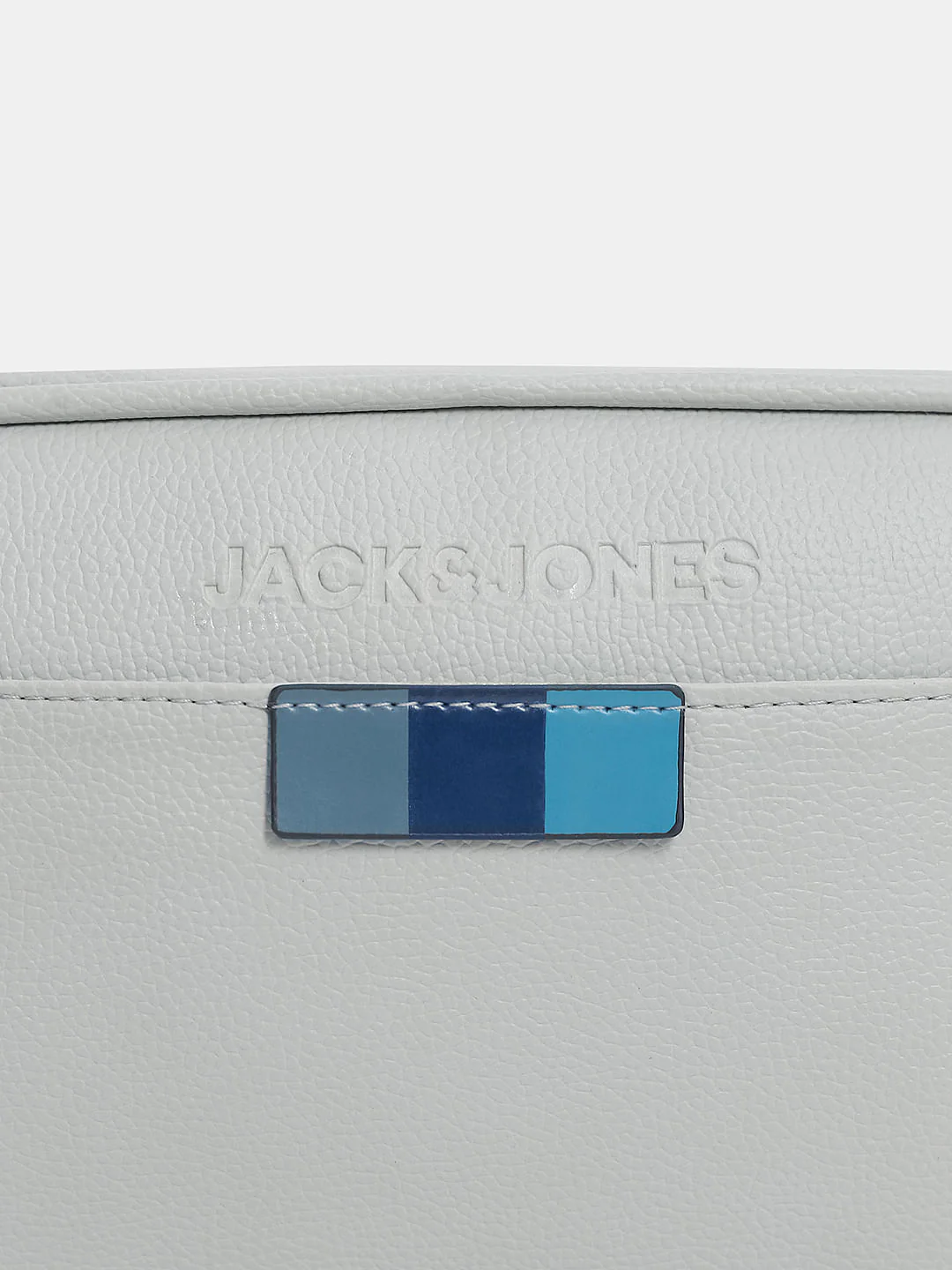 Grey Toiletry Bag - Image 4