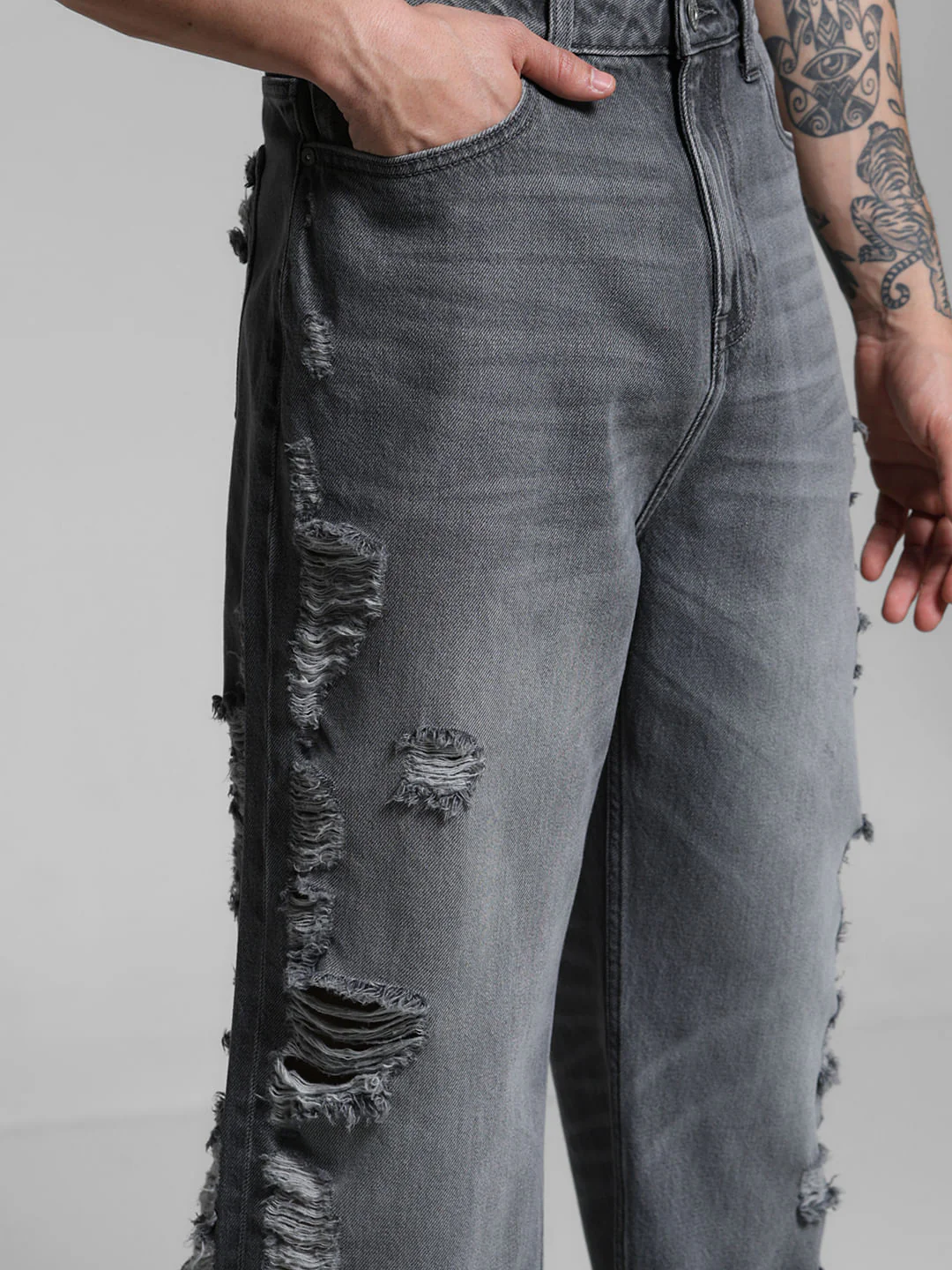 Grey Distressed Dario Loose Fit Jeans - Image 4