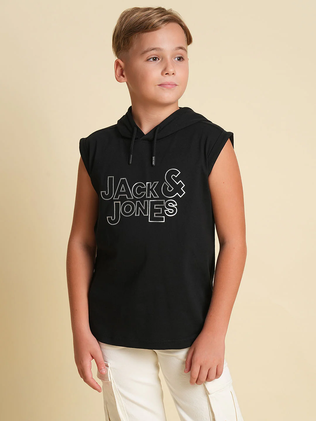 Boys Black Hooded Sleeveless T-shirt - Image 2