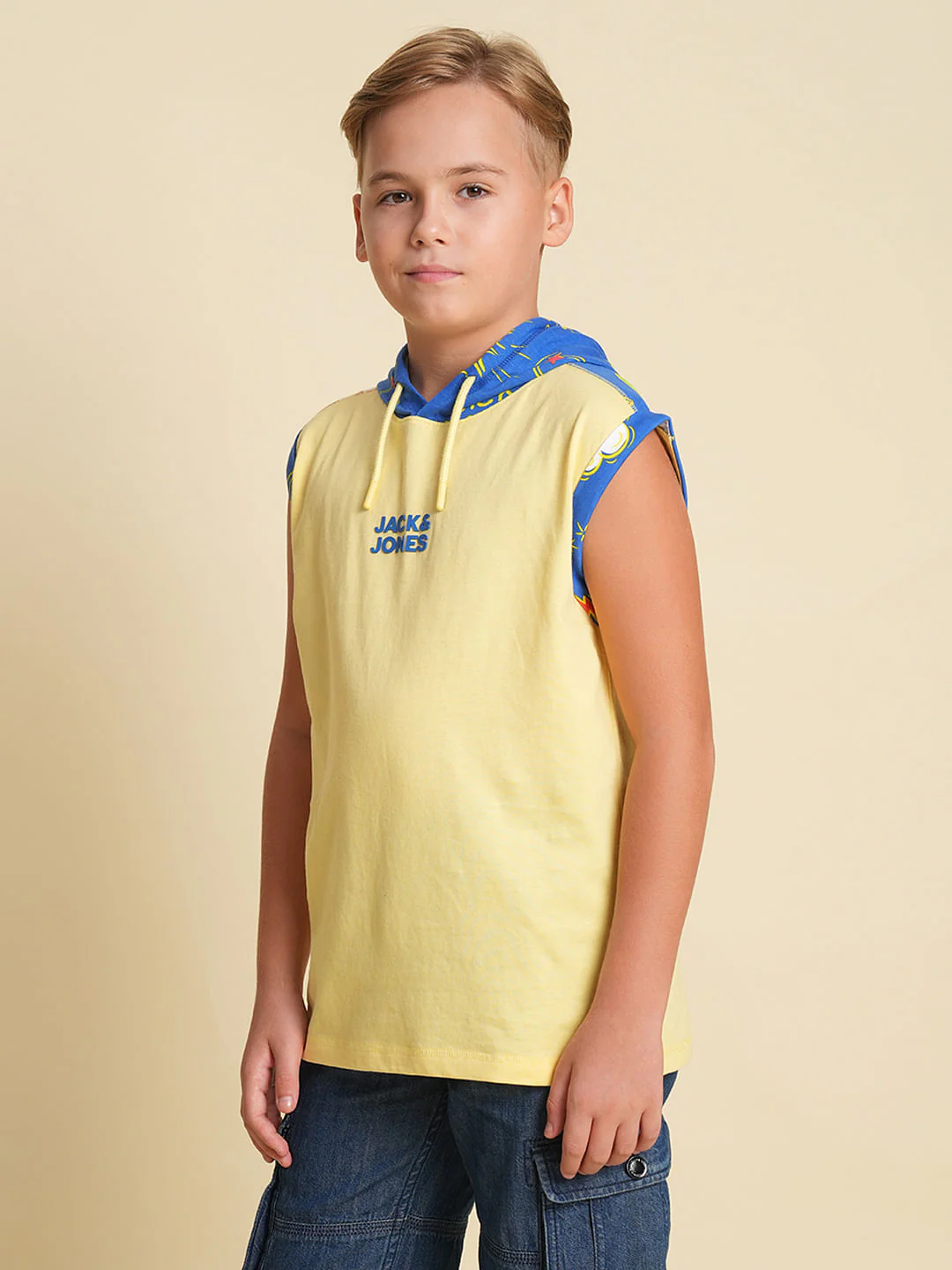 Boys Yellow Hooded Sleeveless T-shirt - Image 3