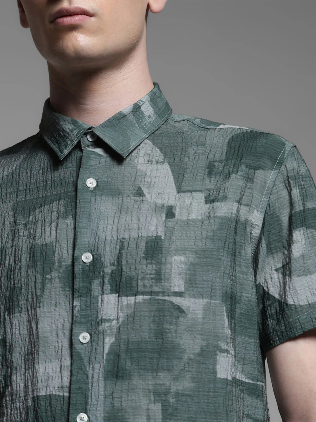 GREEN ABSTRACT PRINT SHIRT - Image 5