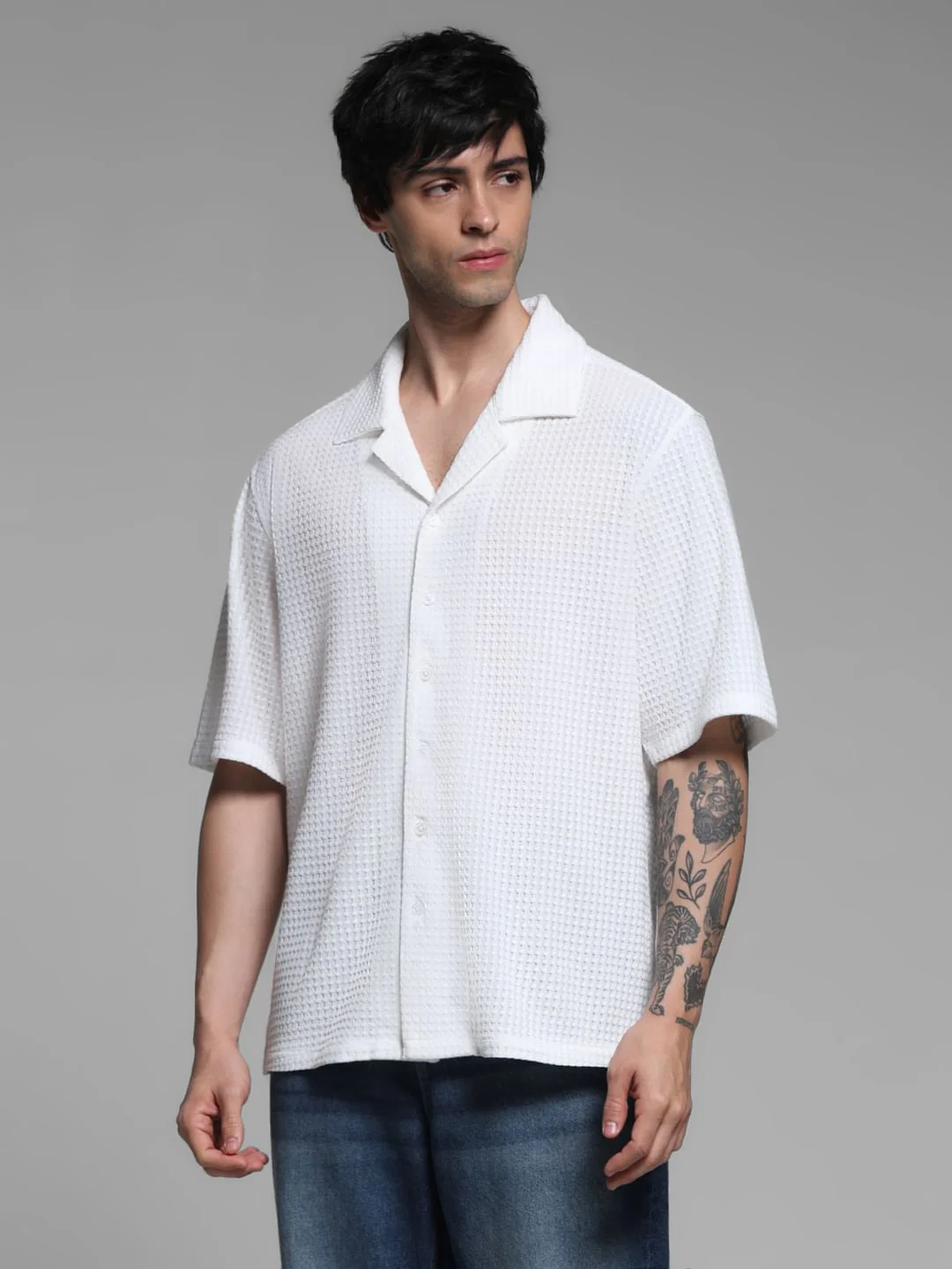 White Oversized Short Sleeves Shirt - Image 2