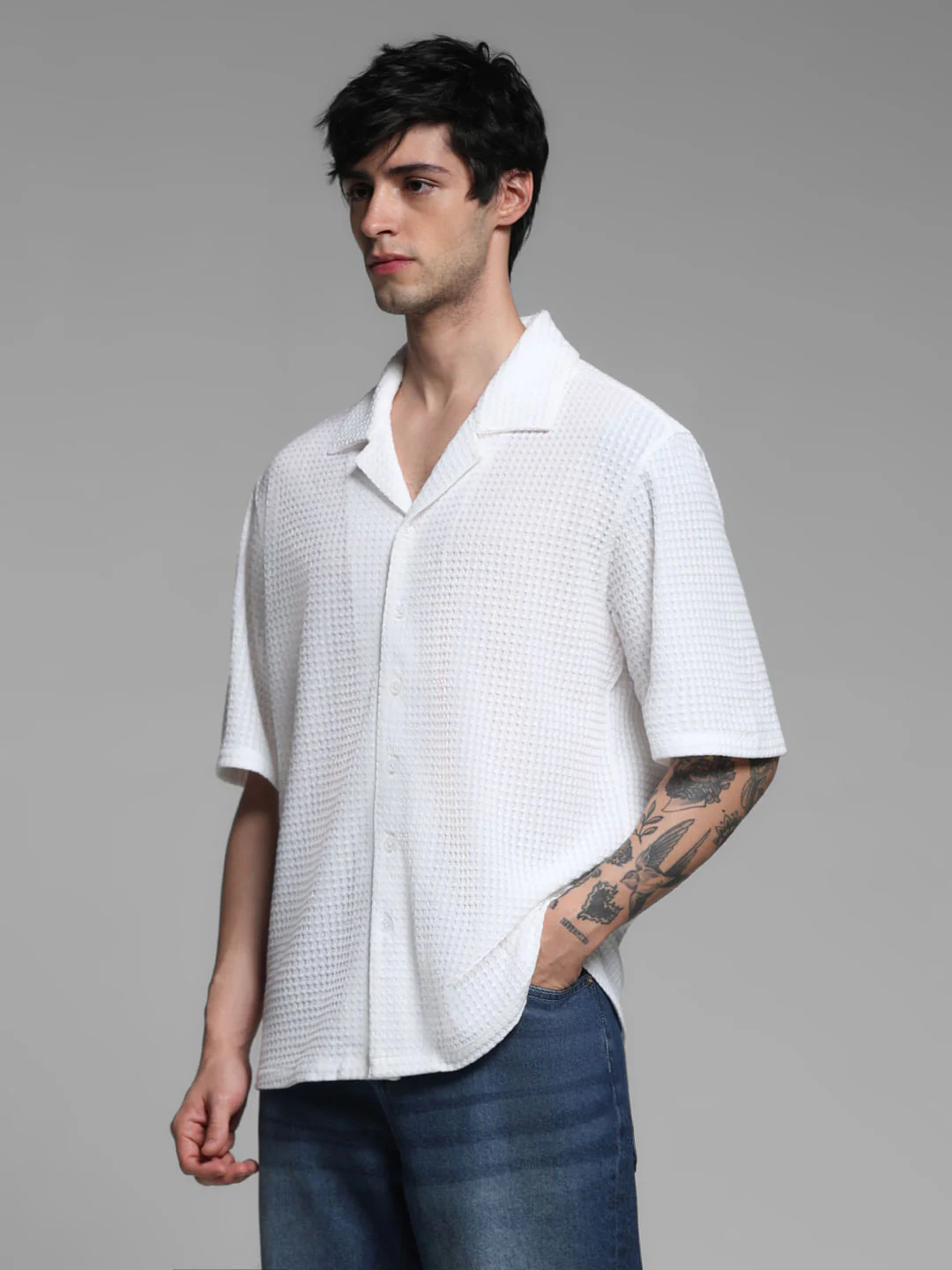 White Oversized Short Sleeves Shirt - Image 3