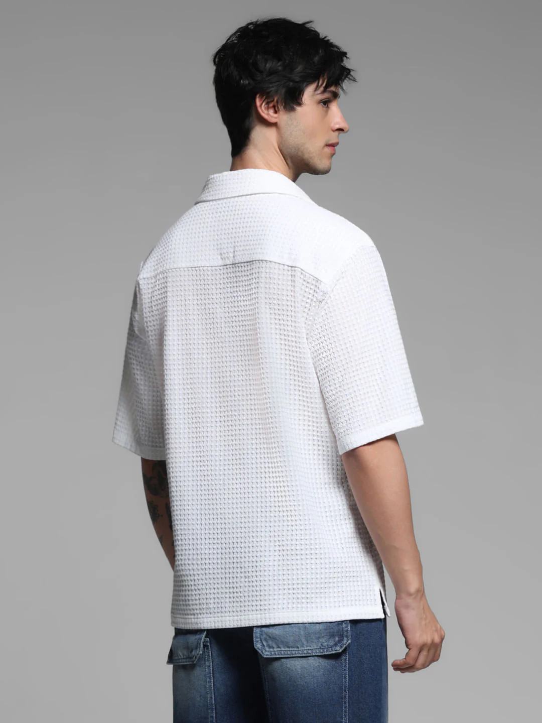 White Oversized Short Sleeves Shirt - Image 4