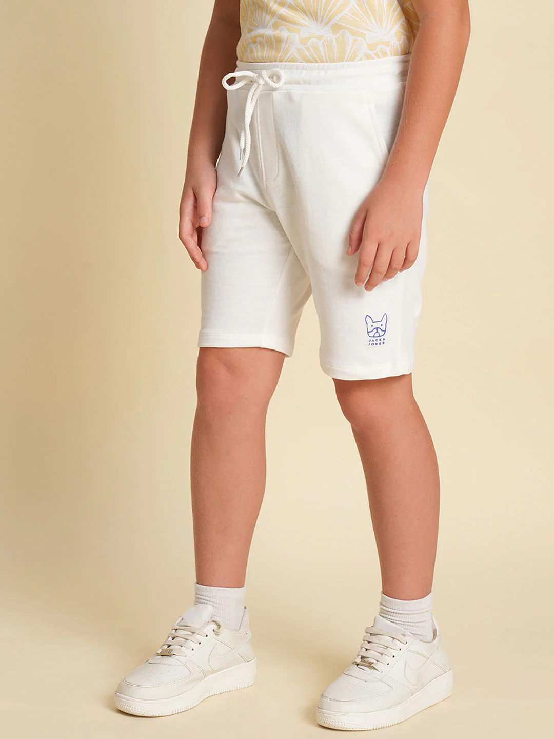 Boys White Cotton Shorts - Image 3