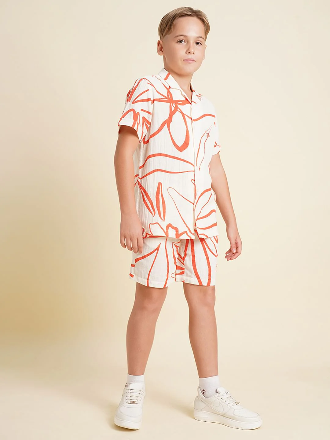 Boys White Printed Co-ord Set Shorts - Image 5