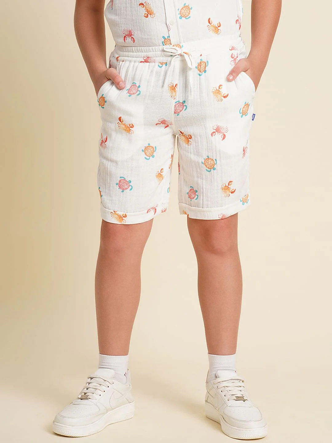 Boys White Printed Co-ord Set Shorts - Image 2