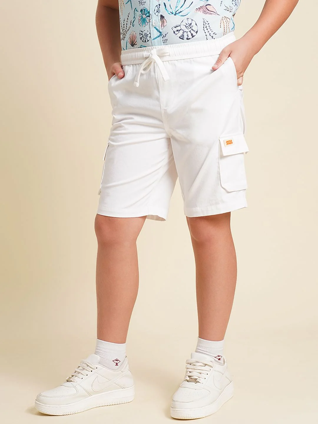 Boys White Cotton Shorts - Image 3
