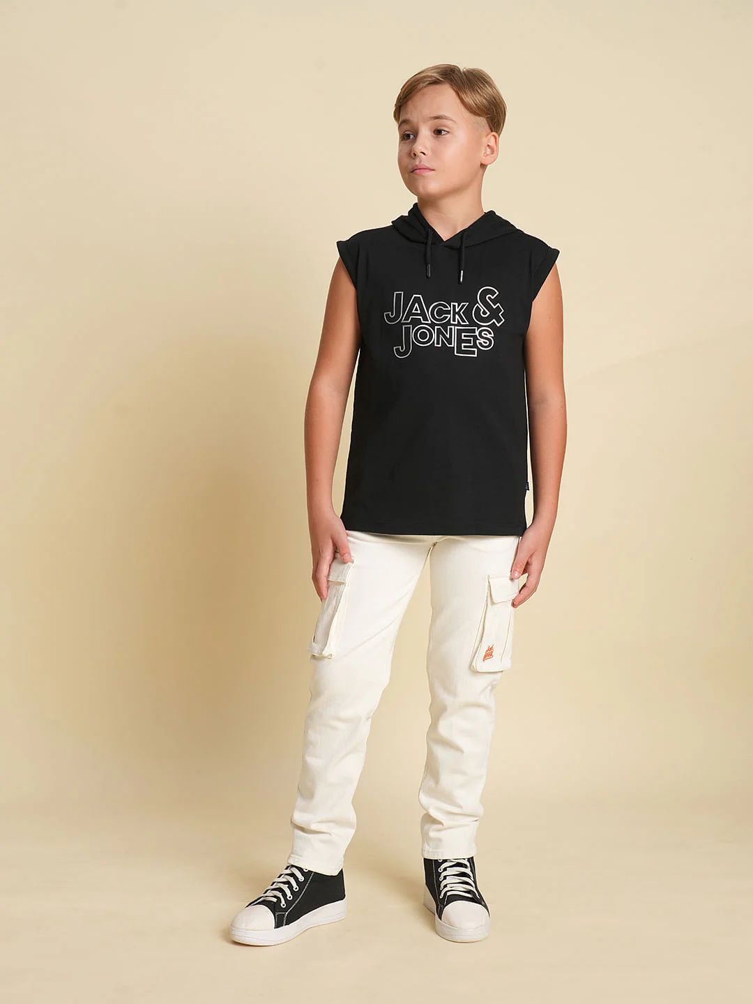 Boys White Mid Rise Cotton Jeans - Image 5