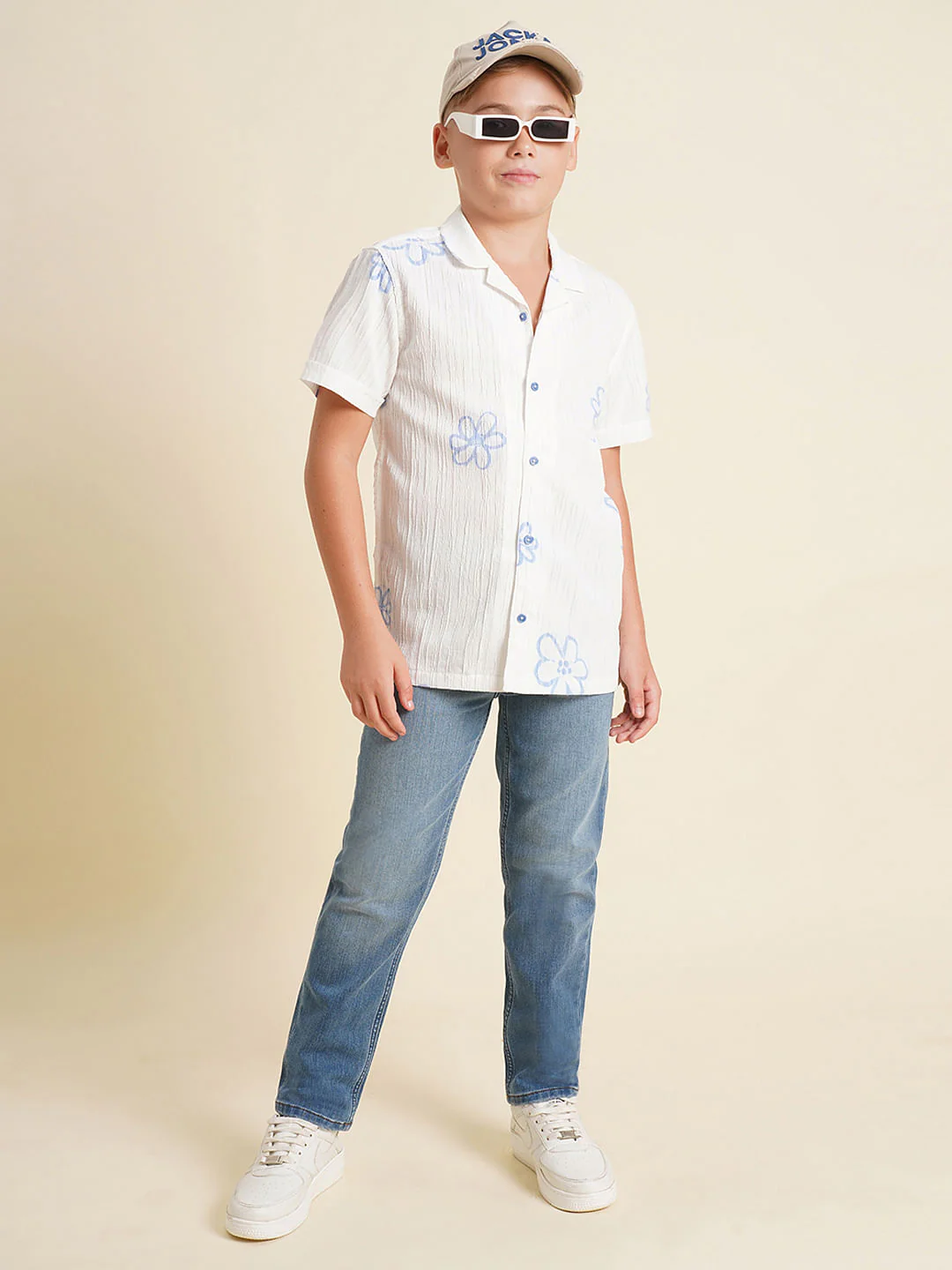 Boys Light Blue Mid Rise Regular Fit Jeans